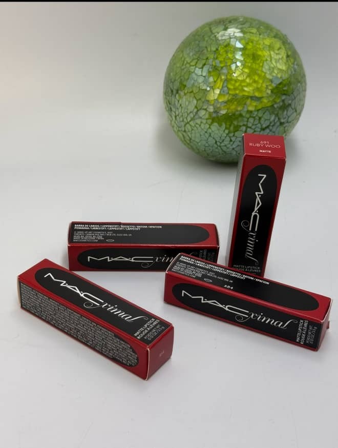 M.A.C Ruby Woo